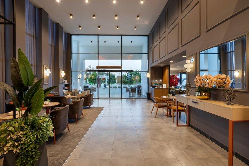 Hotella & Hotel 4*