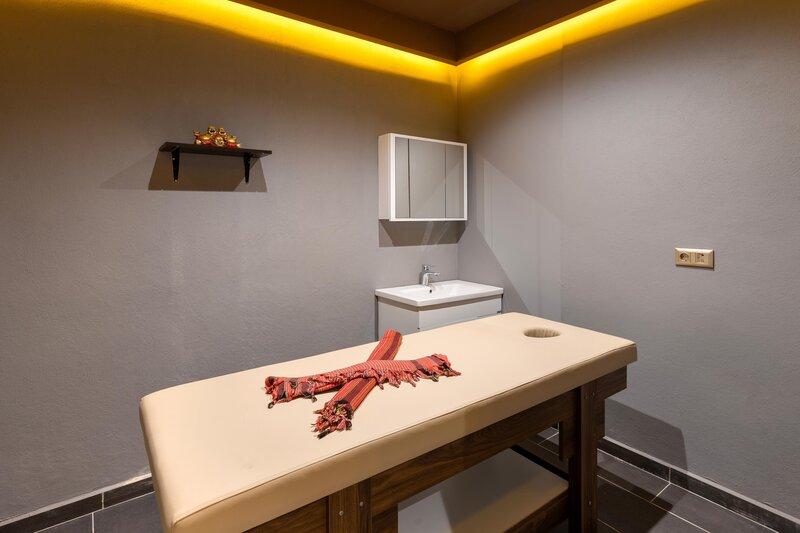 Hotel Hotella & Serik