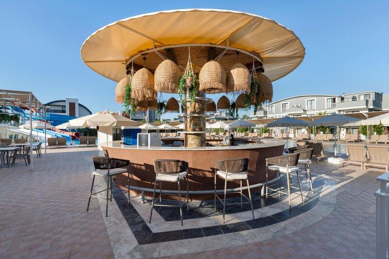 Hotel Hotella & 4*